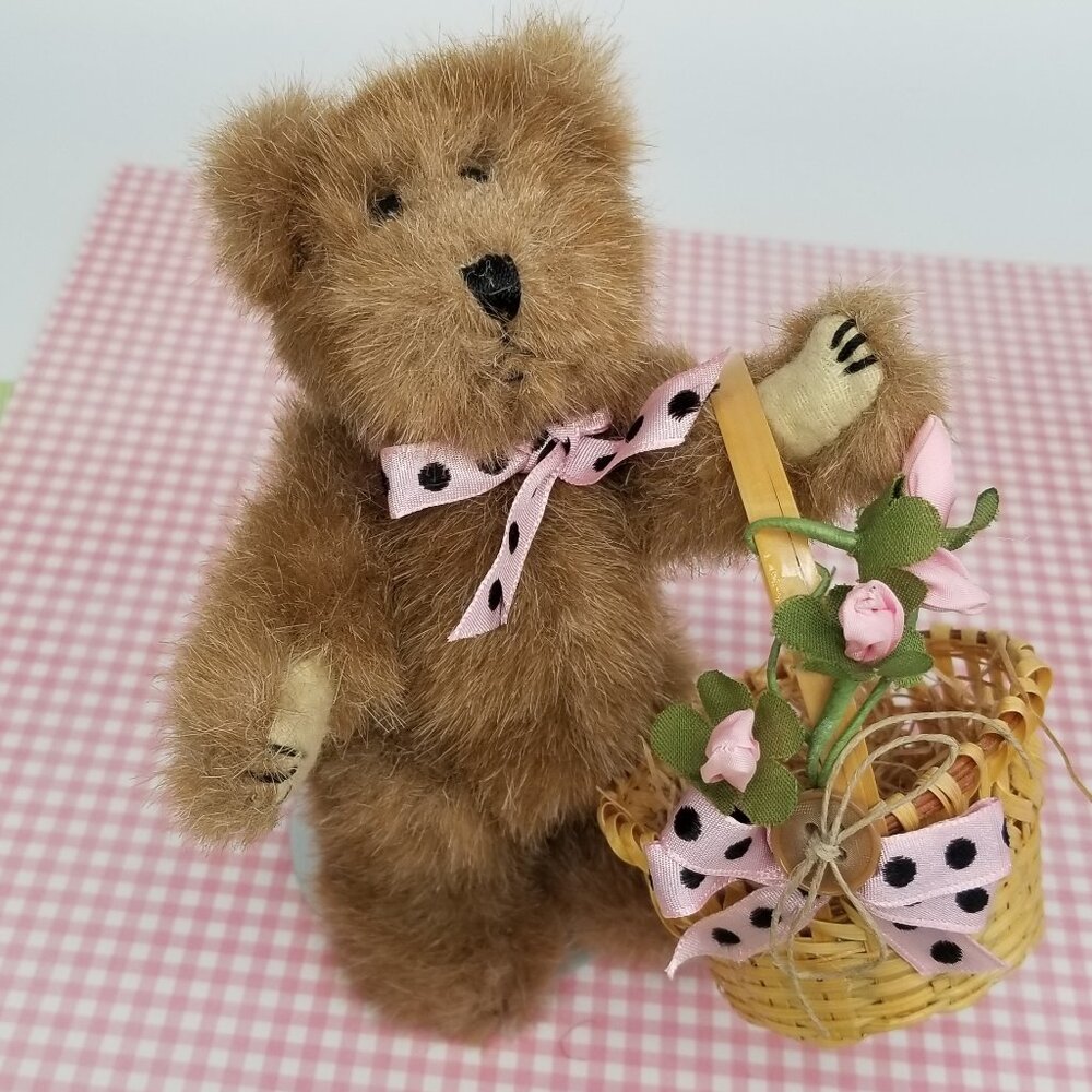 BOYDS STUFFED BROWN TEDDY BEAR, JOINTED 6" WITH BASKET VINTAGE LIKE NEW
